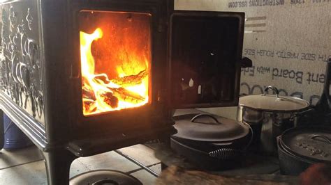 how to start a jotul wood stove